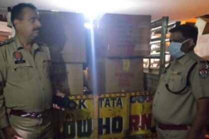 जालंधर के प्रताप बाग में अवैध गोदाम में जमा किये गए थे भारी मात्रा में पटाखे, पुलिस ने मारा छापा तो हुआ बड़ा खुलासा