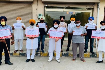 सरकारी राशन पर जालंधर का सियासी पारा गर्म, अकाली दल ने पुलिस कमिश्नर को सौंपा ज्ञापन, MLA पर FIR की मांग