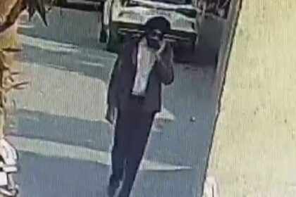 Operation Amritpal: पटियाला में फोन पर बात करते दिखा अमृतपाल, नया वीडियो आया सामने