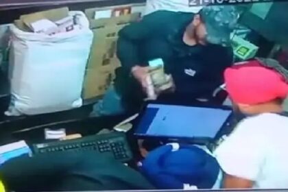 Punjab News: 2 लुटेरों ने ट्रैवल एजेंट से लूटा 2 लाख, सीसीटीवी में हुए कैद