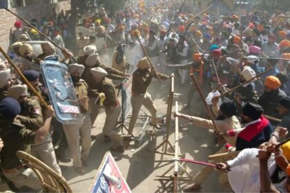 Punjab News: भाई अमृतपाल सिंह के समर्थकों का थाने के बाहर धरना प्रदर्शन, स्थिति तनावपूर्ण