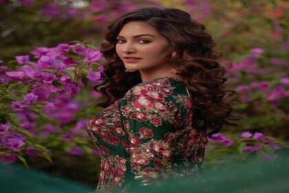 Any How Mitti Pao: अमायरा दस्तूर ने नई पंजाबी फिल्म "ऐनी हाओ मिट्टी पाओ" से की पॉलीवुड में एंट्री, दर्शकों ने किया खूब पसंद