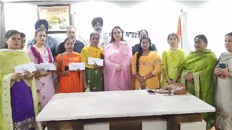 Punjab News: पंजाब सरकार ने दीवाली के मौके पर आंगनबाडी वर्करों को दिया बड़ा तोहफा