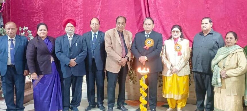 Jalandhar News: सेंट सोल्जर डिवाइन पब्लिक स्कूल में चार दिवसीय वार्षिक पुरुस्कार वितरण समारोह