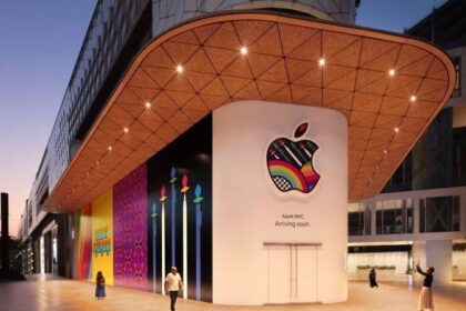 Apple Store: मुंबई के बाद दिल्ली में खुला भारत का दूसरा एप्पल स्टोर