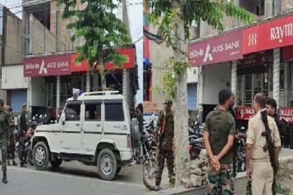 Loot In Bank: एक्सिस बैंक में बड़ी लूट, लूटेरे 10 मिनट में 1 करोड़ से ज्यादा की कैश लेकर फरार