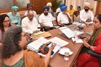 Punjab News: मंत्री डा. बलजीत कौर द्वारा सीनियर सिटिजन एसोसिएशन पंजाब के साथ मीटिंग, दिए यह निर्देश