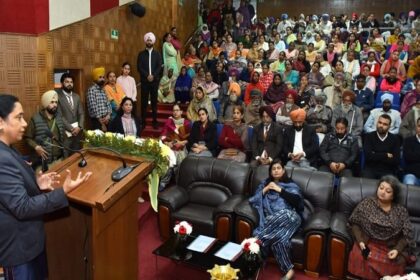 Punjab News: अंतरराष्ट्रीय दिव्यांगता दिवस के अवसर पर अलग-अलग शख्सियतों को स्टेट अवार्ड से सम्मान