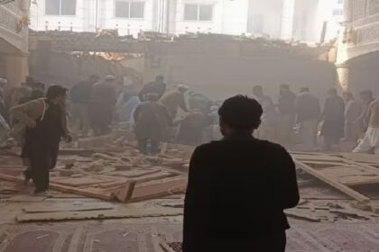 Blast In Mosque: नमाज़ के दौरान मस्जिद में आत्मघाती हमला; 17 लोगों की मौत, 90 से ज्यादा जख्मी