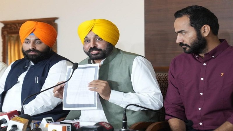 Punjab News: मुख्यमंत्री भगवंत मान की हरियाणा के मुख्यमंत्री को साफ इंकार; ‘‘पंजाब यूनिवर्सिटी में नहीं मिलेगी कोई हिस्सेदारी’’