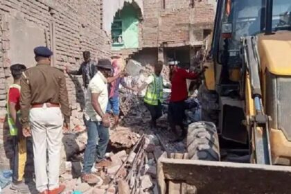 Bomb Blast: बम बनाने के दौरान ब्लास्ट, कई घर उड़े; अब तक 9 की मौत