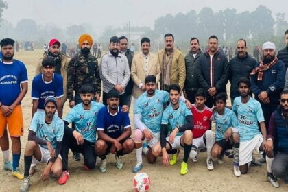 Jalandhar News: विधायक रमन अरोड़ा ने ग्राउंड में आठवें फुटबॉल टूर्नामेंट में विशेष तौर पर की शिरकत