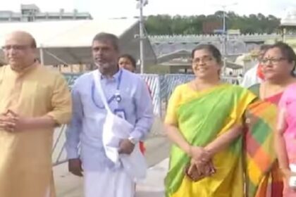 Chandrayaan-3: चंद्रयान-3 की लॉन्चिंग से पहले तिरुपति वेंकटचलपति मंदिर पहुंचे वैज्ञानिक, मिशन की सफलता के लिए की पूजा