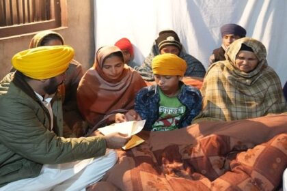 Punjab News: सीएम ने शहीद जसपाल सिंह के परिवार को एक करोड़ रुपए की वित्तीय सहायता का चैक सौंपा