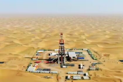 China New Mission: जाने क्यों चीन ने खोद डाला 10 हजार मीटर गहरा गड्ढा, क्या है इसके पीछे की मंशा?