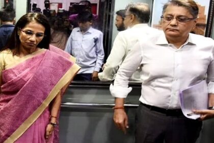 ICICI Bank Loan Fraud Case: ICICI बैंक की पूर्व CEO चंदा कोचर और उनके पति को हाई कोर्ट से बड़ी राहत