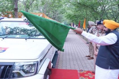 Punjab News: सरकार ने ग़ैर-कानूनी ट्रैवल एजेंटों के साथ कोई नरमी न बरतने की अपनाई नीति