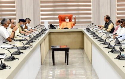 कोरोना से रोकथाम में आशा वर्कर एवं निगरानी समितियों का महत्वपूर्ण योगदान : योगी