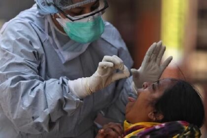 Coronavirus Update: देश में कोरोना ने पकड़ी रफ्तार, केंद्र सरकार ने जारी की गाइडलाइंस