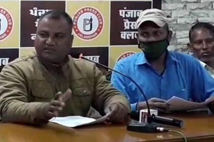 ये जालंधर पुलिस है, हवालात में नंगा करके पीटती है, फिर छोड़ने के लिए रिश्वत मांगती है, देखें VIDEO