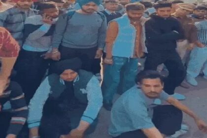 Jalandhar News: जालंधर के CT Institute में छात्राएं नहीं है सुरक्षित, छेड़खानी के बाद कैम्पस में जमकर हंगामा, धरने पर बैठे छात्र