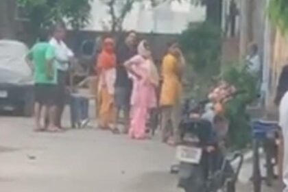 डीसी साहब! कागजों में सील कोरोना पाजीटिव जालंधर के मोहल्ले में ये क्या हो रहा है? VIDEO जरूर देखें