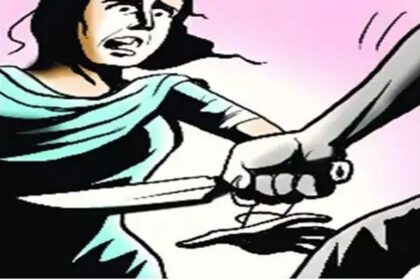 Crime News: बड़ी वारदात, एक सिरफिरे ने लड़की पर चाकू से किए 21 बार वार, मौत