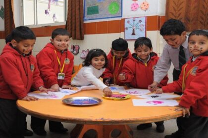 डिप्स भोगपुर में कलर मई वल्र्ड गतिविधि आयोजित, बच्चों ने दिखाई अपनी प्रतिभा