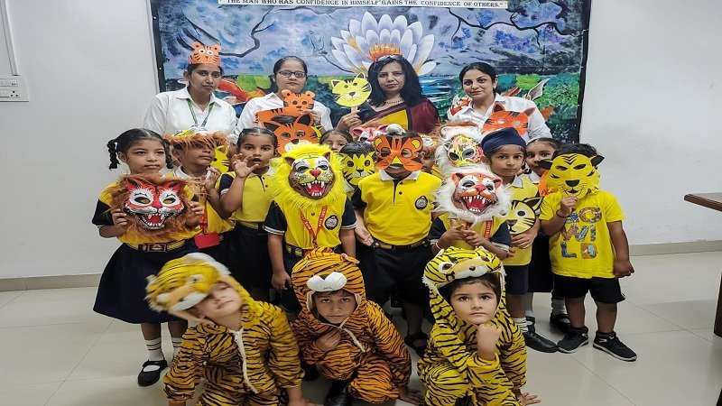 DIPS: डिप्स के विद्यार्थियों ने टाइगर को बचाने का दिया संदेश