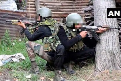 शोपियां में एनकाउंटर, तीन आतंकवादी ढेर, सुरक्षाबलों का ऑपरेशन जारी