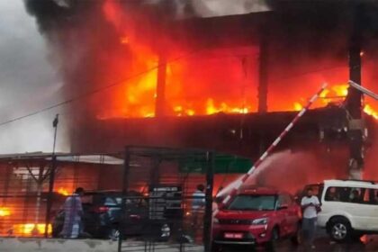 बठिंडा में बड़ी घटना, धू-धू कर जल उठी 100 से ज्यादा कारें, दमकल की गाड़ियां आग बुझाने में जुटी