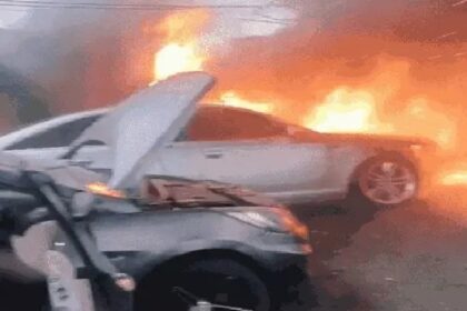 Jalandhar News: जालंधर में कारों के गोदाम में लगी भयानक आग, BMW-AUDI समेत कई कारें जलकर हुई राख