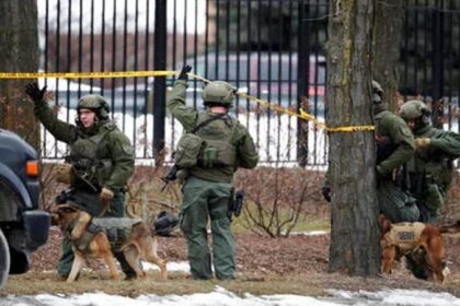 अमेरिका में बियर बनाने वाली कंपनी में घुसा बंदूकधारी, ताबड़तोड़ फायरिंग कर कई लोगों को मार डाला