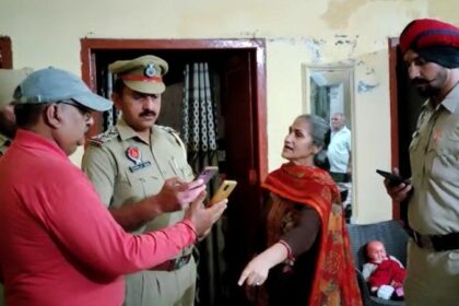 जालंधर: दीदी-दीदी बोलकर लूट लिया 50 तोला सोना, देखें CCTV फुटेज और VIDEO