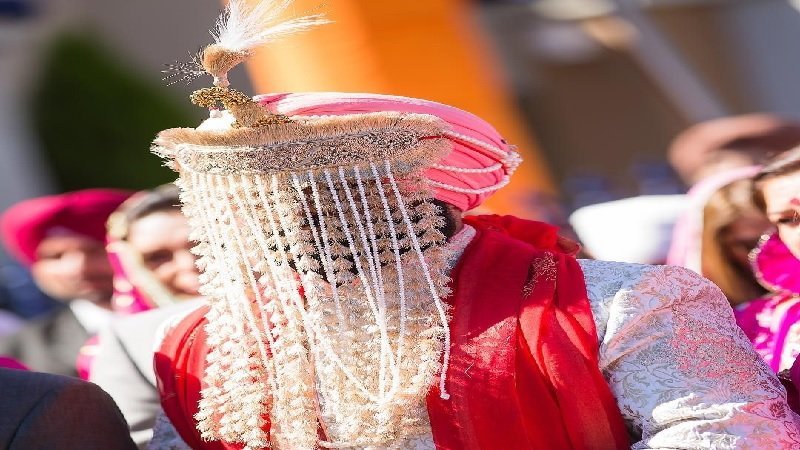 Punjab News: बारात लेके जा रहे दूल्हे के साथ हुआ कुछ ऐसा कि दूल्हे सहित लोगों को पड़ा भागना