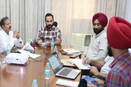 Punjab News: मीत हेयर की तरफ से नदियों में दरार भरने के काम में तेज़ी लाने के निर्देश