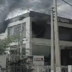 Fire News: हुंडई कार के शोरूम में लगी भीषण आग, कई गाड़ियां जलकर हुई राख
