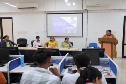 IKGPTU: आई.के.जी पी.टी.यू पत्रकारिता एवं जनसंचार विभाग में भाषण प्रतियोगिता का आयोजन