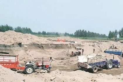 Illegal Mining In Punjab: अवैध माइनिंग के खिलाफ कार्रवाई, रेत से भरी ट्रैक्टर-ट्राली सहित व्यक्ति काबू