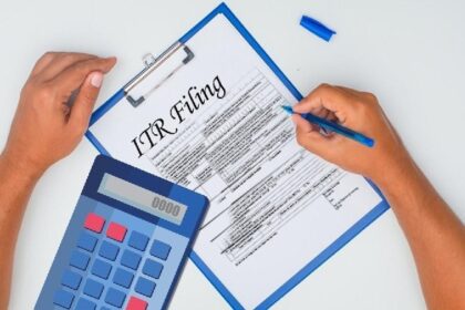 Income Tax Return: इनकम टैक्स रिटर्न दाखिल करने का आज आखिरी मौका, नहीं भरा तो आ सकती है दिक्कत