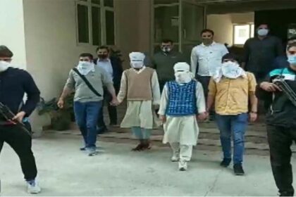 दिल्ली से 2 आतंकी गिरफ्तार, कई VIP समेत दिल्ली को दहलाने की थी साजिश, पढ़ें बड़ा खुलासा