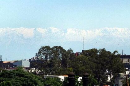 लॉकडाउन ने साफ कर दी भारत की 20 साल से गंदी हवा, जालंधर से दिखा हिमालय, तो स्वच्छ हो गई गंगा, NASA ने जारी की तस्वीरें