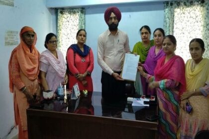 Punjab News: वेतन ना मिलने के कारण इस विभाग के कर्मचारी बैठे धरने पर