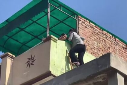Hotel Raid News – होटल में पुलिस ने मारा छापा, छत से भागने की कोशिश कर रहे युवक और युवतियों ... .