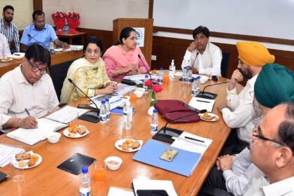 ब्रम शंकर जिम्पा द्वारा अधिकारियों को पानी की टैंकियों की समय पर सफ़ाई यकीनी बनाने के निर्देश