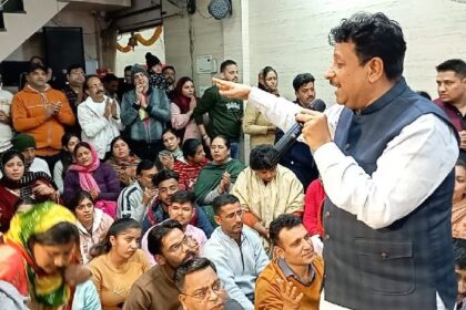 Jalandhar News: श्री बालाजी महाराज जी की भव्य चौंकी में विधायक रमन अरोड़ा एवं दीपक सरगम ने किया गुणगान