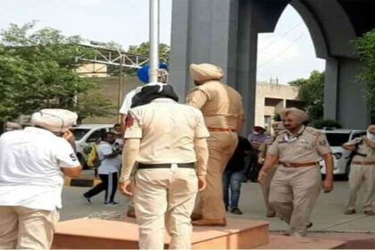 पंजाब के सरकारी दफ्तर में फहराया गया खालिस्तानी झंडा, पुलिस में हड़कंप