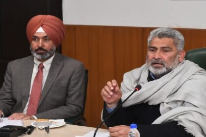 Punjab News: ख़ाद्य एवं सिवल सप्लाई मंत्री द्वारा ट्रक ऑपरेटरों की अदायगियां 31 जनवरी तक किए जाने के हुक्म