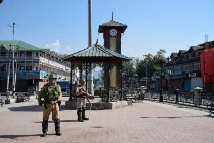 श्रीनगर के लाल चौक के पास CRPF जवान पर ग्रेनेड से हमला, दो नागरिकों के साथ दो जवान घायल