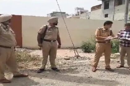 Loot In Punjab: पंजाब में दिनदहाड़े बड़ी लूट, लूटेरे 10 लाख की कैश लेकर फरार, जांच जारी